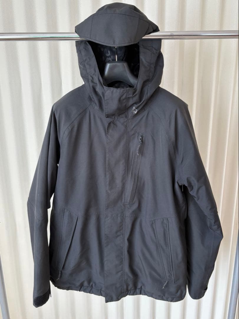 VOLCOMスノーボードウェア上下セット　 ジャケットはGORE-TEX ！！