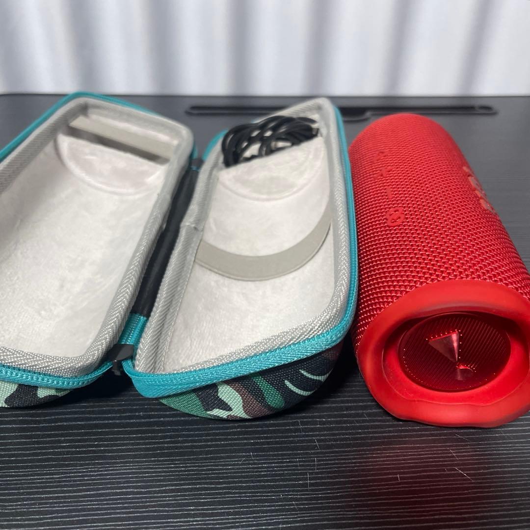 JBL FLIP 6 Bluetooth スピーカーレッドと収納ケース付き