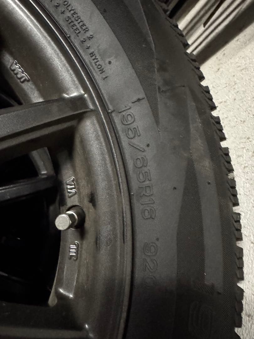 195/65R16 スタッドレス　ライズ等