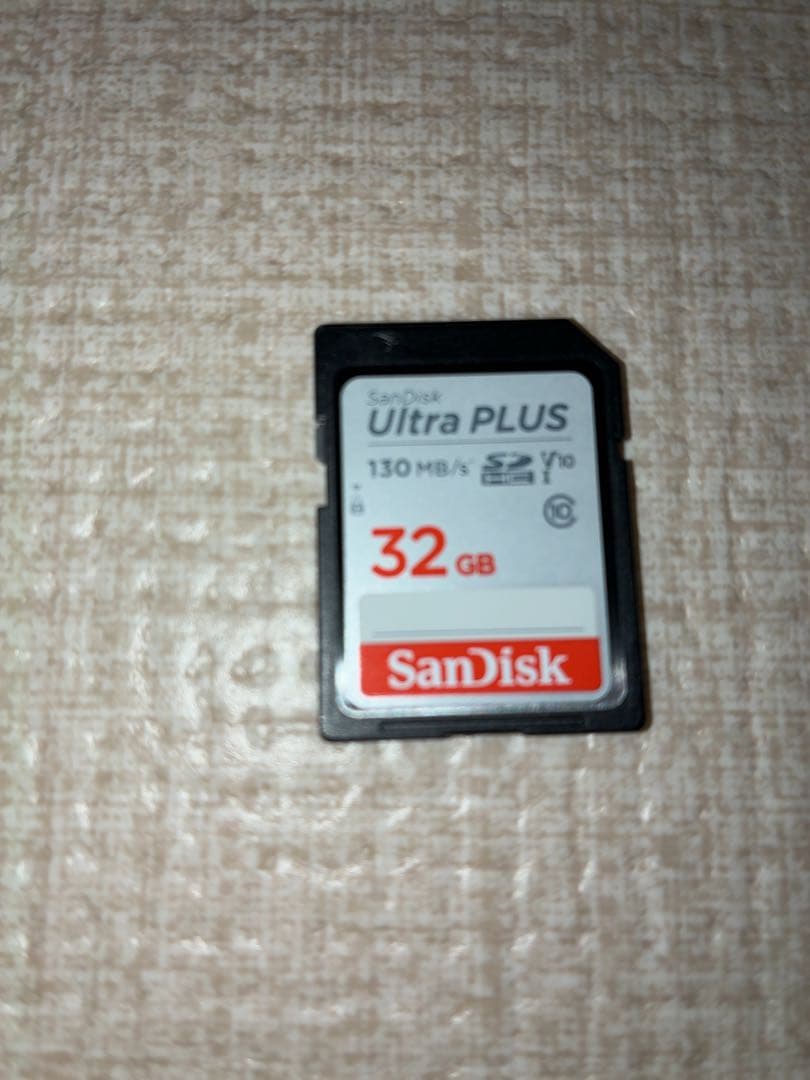 S*n様 Canon EOS KISS M2 ホワイト 本体　美品 オークション