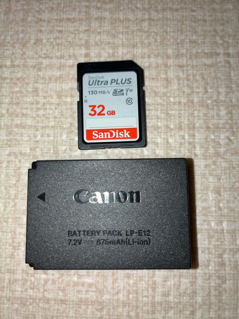 S*n様 Canon EOS KISS M2 ホワイト 本体　美品 オークション