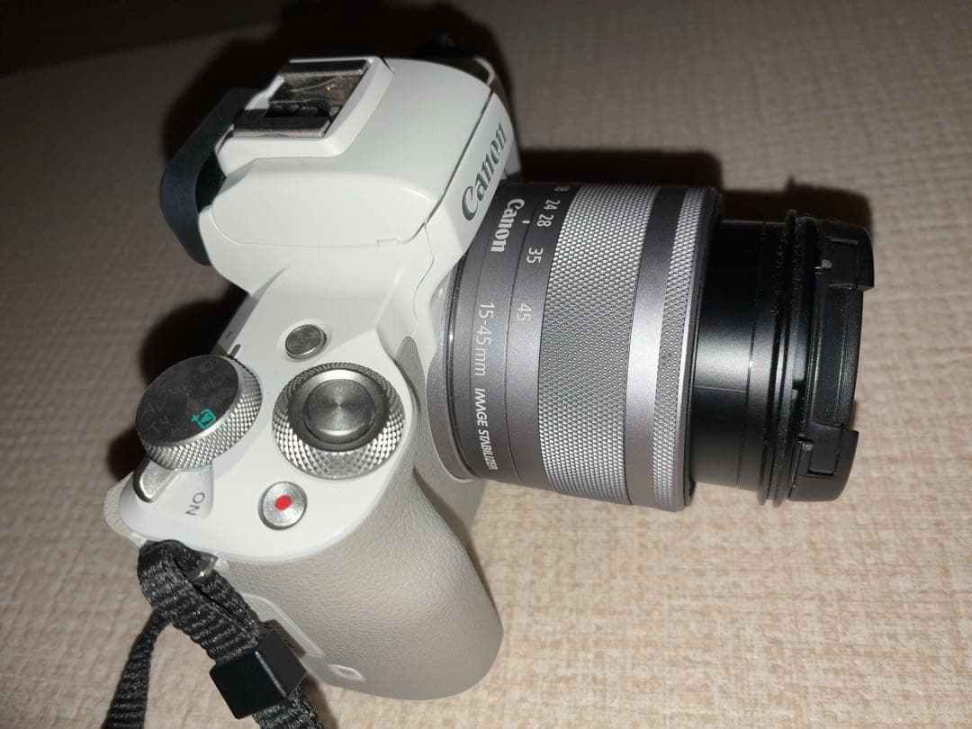 S*n様 Canon EOS KISS M2 ホワイト 本体　美品 オークション