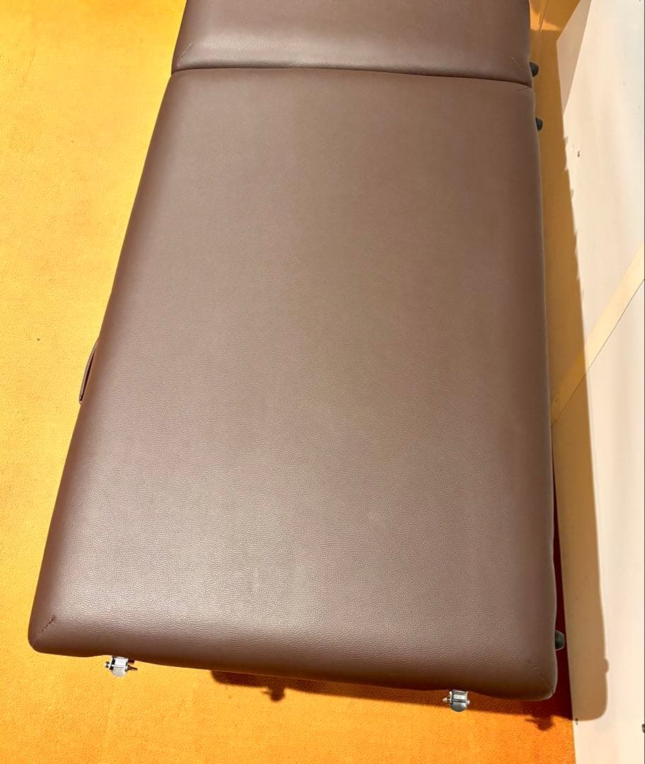 【美品】タンスのゲン 折りたたみ式 マッサージベッド MBD01 有孔 木製