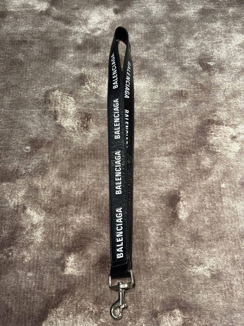 BALENCIAGA ロゴ入りキーホルダー 約54cm