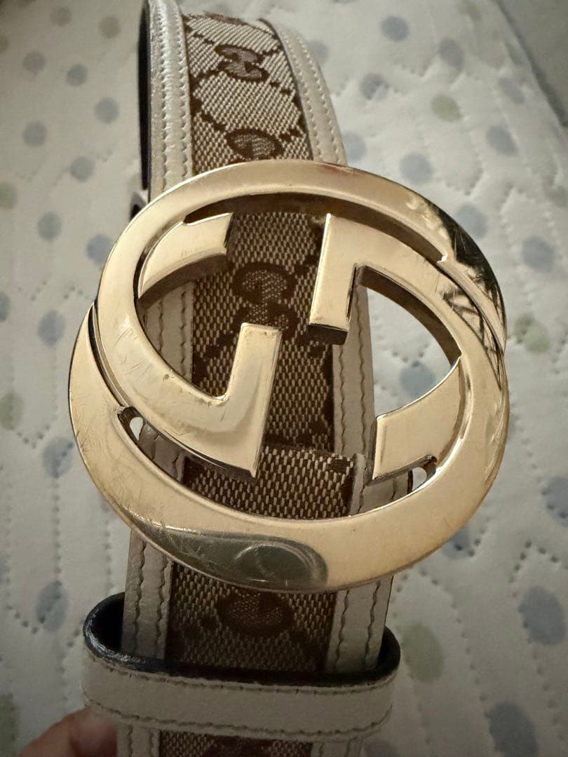 GUCCI ベージュレザーベルト ロゴバックル　85-34