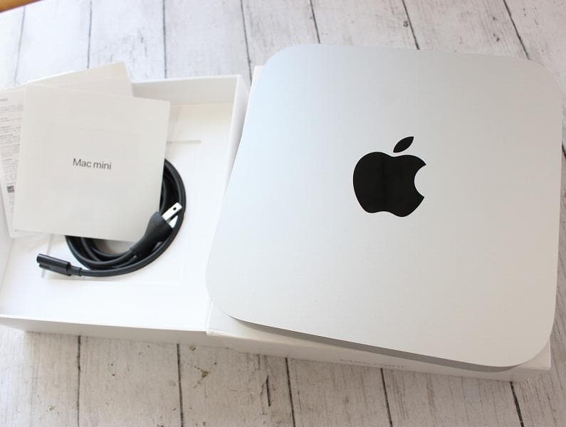 ミニPC Apple Mac mini M2/8gb SSD MMFK3J/A A2686