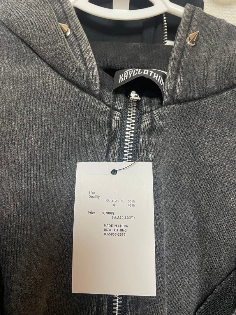 KRYclothing スタッズフードパーカー