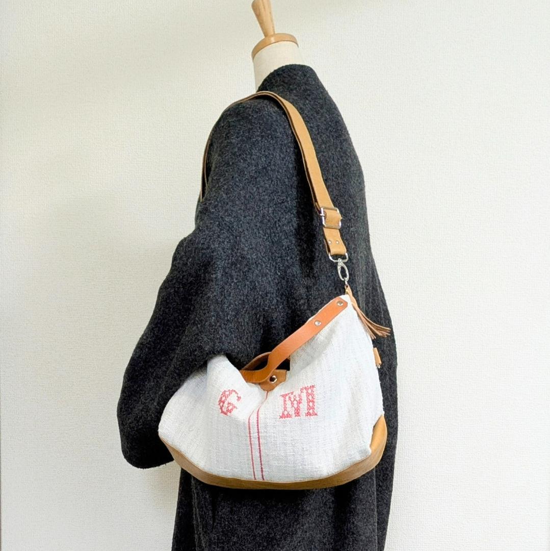 ハンドメイドantiquelinenspunグレインサック×牛革３WAY