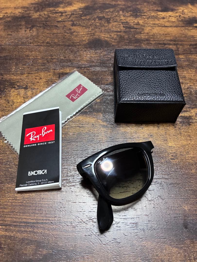 未使用品　Ray-Ban レイバン　フォールディング　ウェイファーラー　ブラック