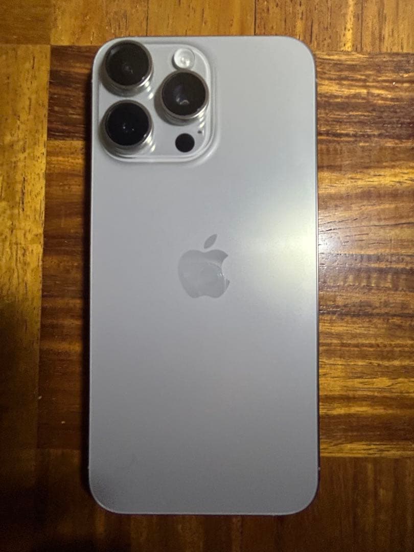 iPhone 15 Pro Max 256GB 超美品