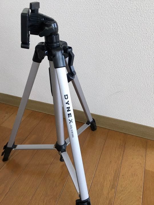 Dynex 軽量デジタルカメラ/ビデオカメラ 三脚 DX-NW080