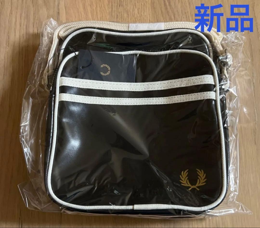 Fredperry フレッドペリー　ショルダーバッグ 黒　ブラック　新品