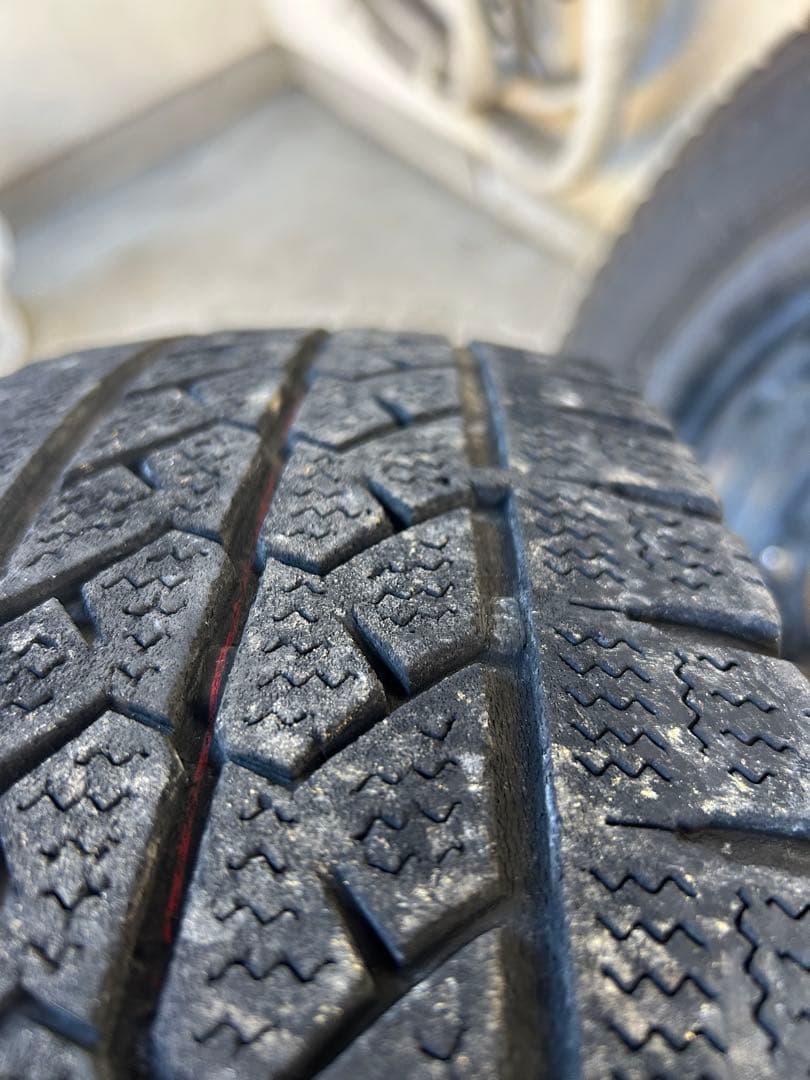 送料込み！！ハイエース　15インチ タイヤセット　スタッドレス