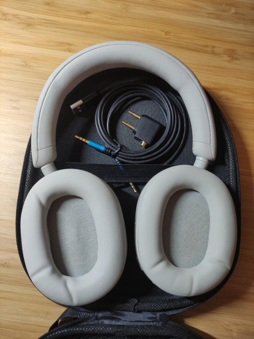 SONY WH-1000XM5 ホワイト | 付属品・非純正箱付き