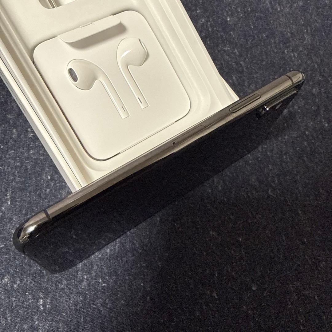 iPhone XS 512GB SIMフリー美品