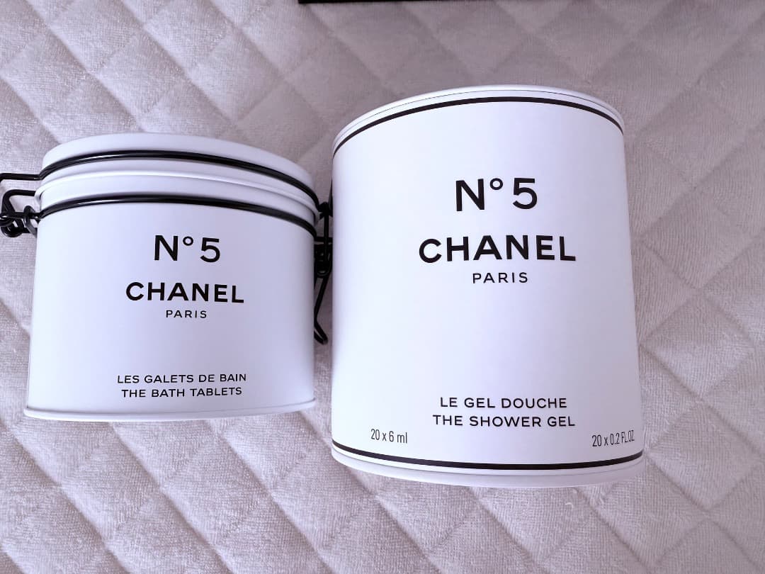 CHANEL N°5 シャワージェル 容器、CHANEL N°5 入浴剤 容器