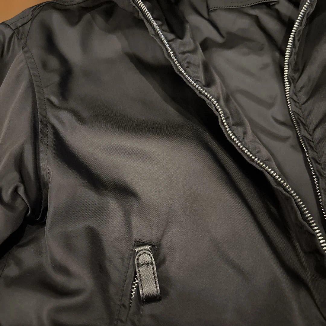 プラダ　ジャンパー