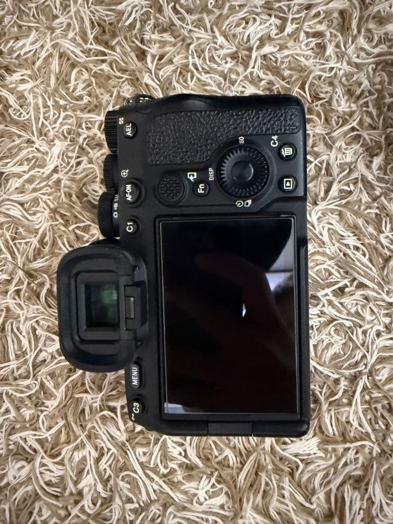 【低ショット数・極美品】SONY α7 IV ボディ（ILCE-7M4）