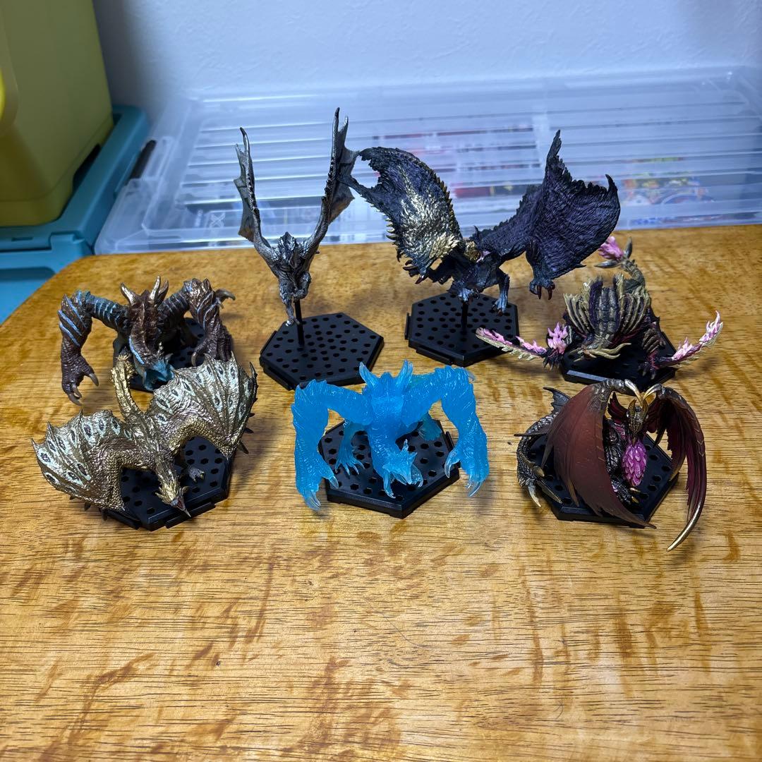 モンスターハンターのフィギュア7体セット
