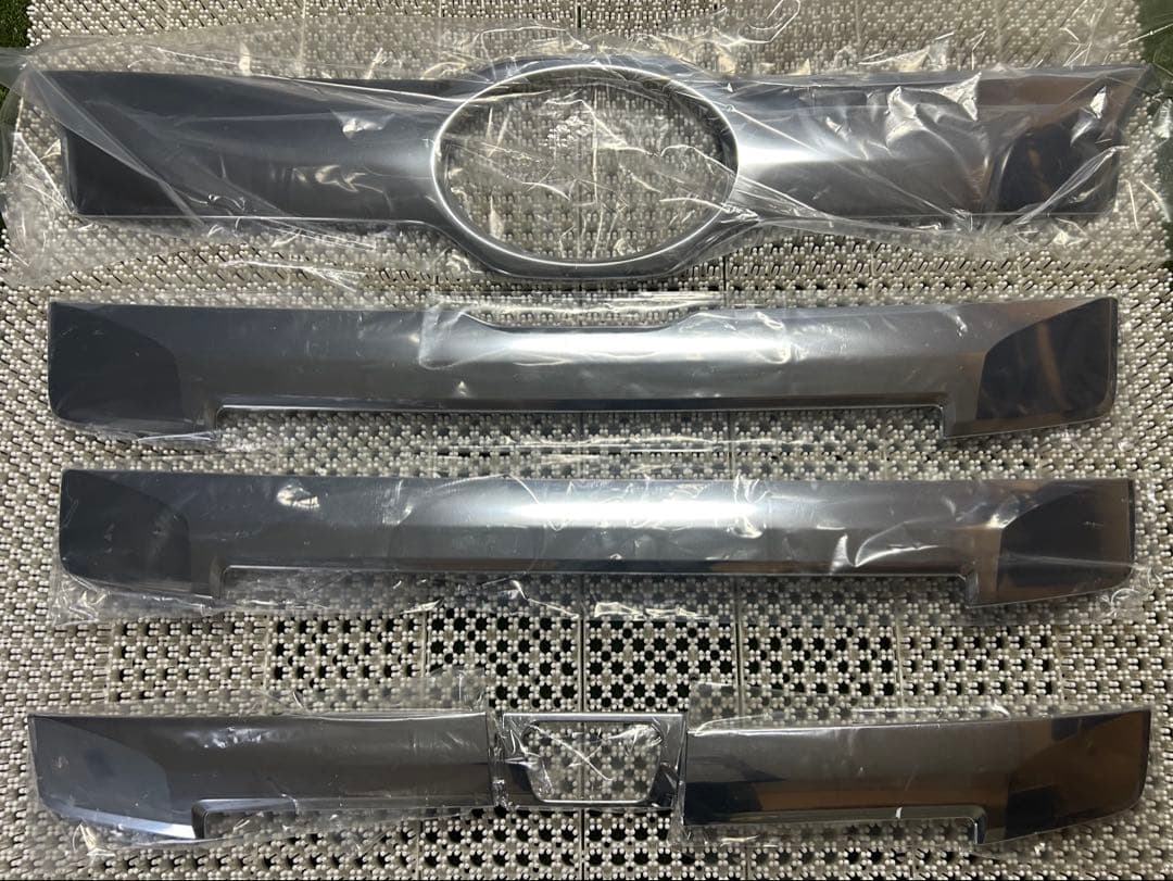 も*お様 日野　17 プロフィア　メッキグリル メッキフロントバンパー　セット