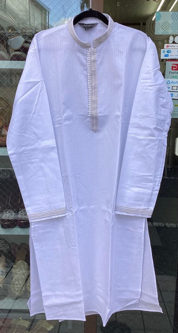 ホワイト カジュアル トップスとパンツセット