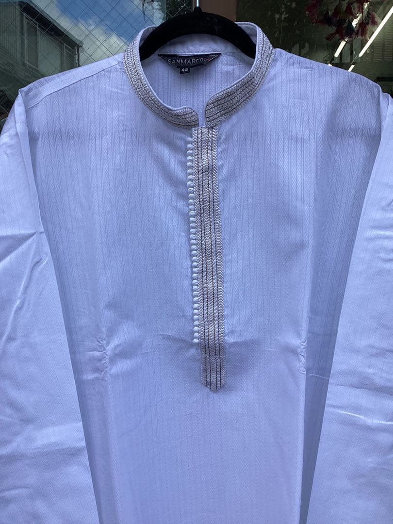 ホワイト カジュアル トップスとパンツセット