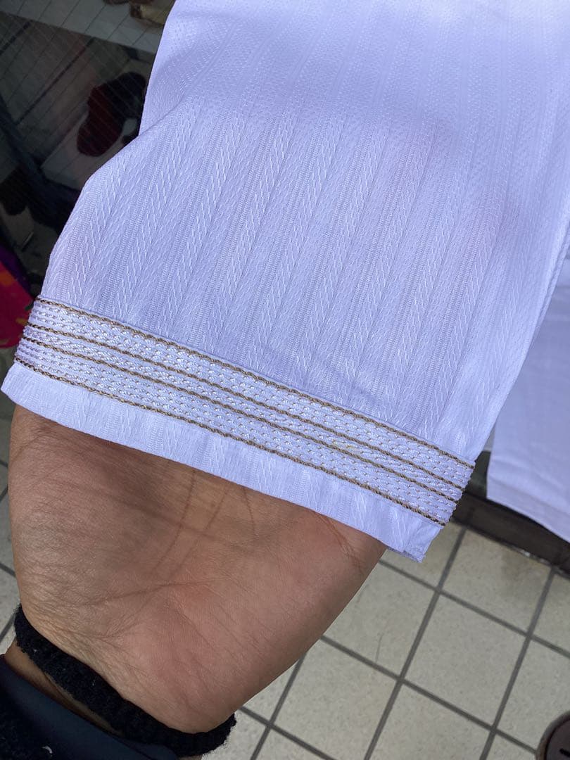 ホワイト カジュアル トップスとパンツセット