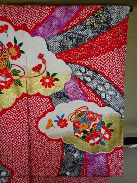 産着一つ身　女児着物　総絞り　仕付け糸付き