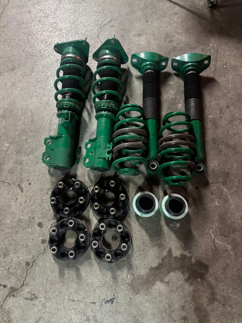 50プリウス TEIN 車高調 20mmワイトレ ZVW50ZVW51