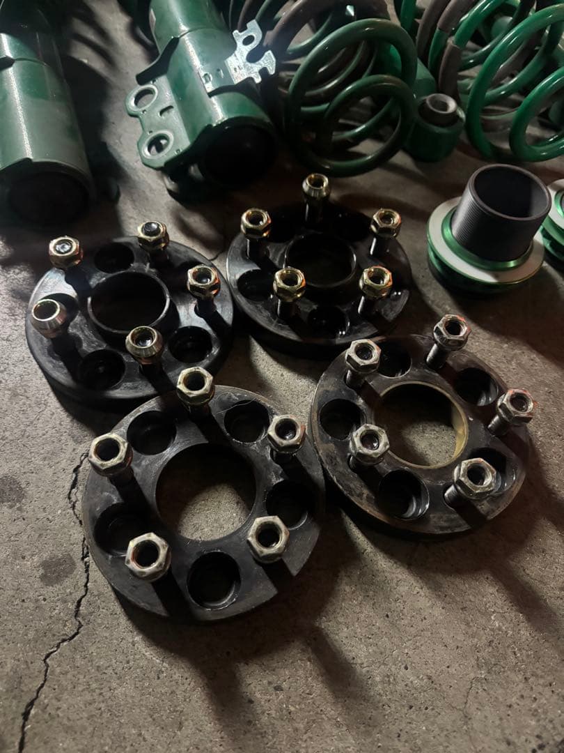 50プリウス TEIN 車高調 20mmワイトレ ZVW50ZVW51