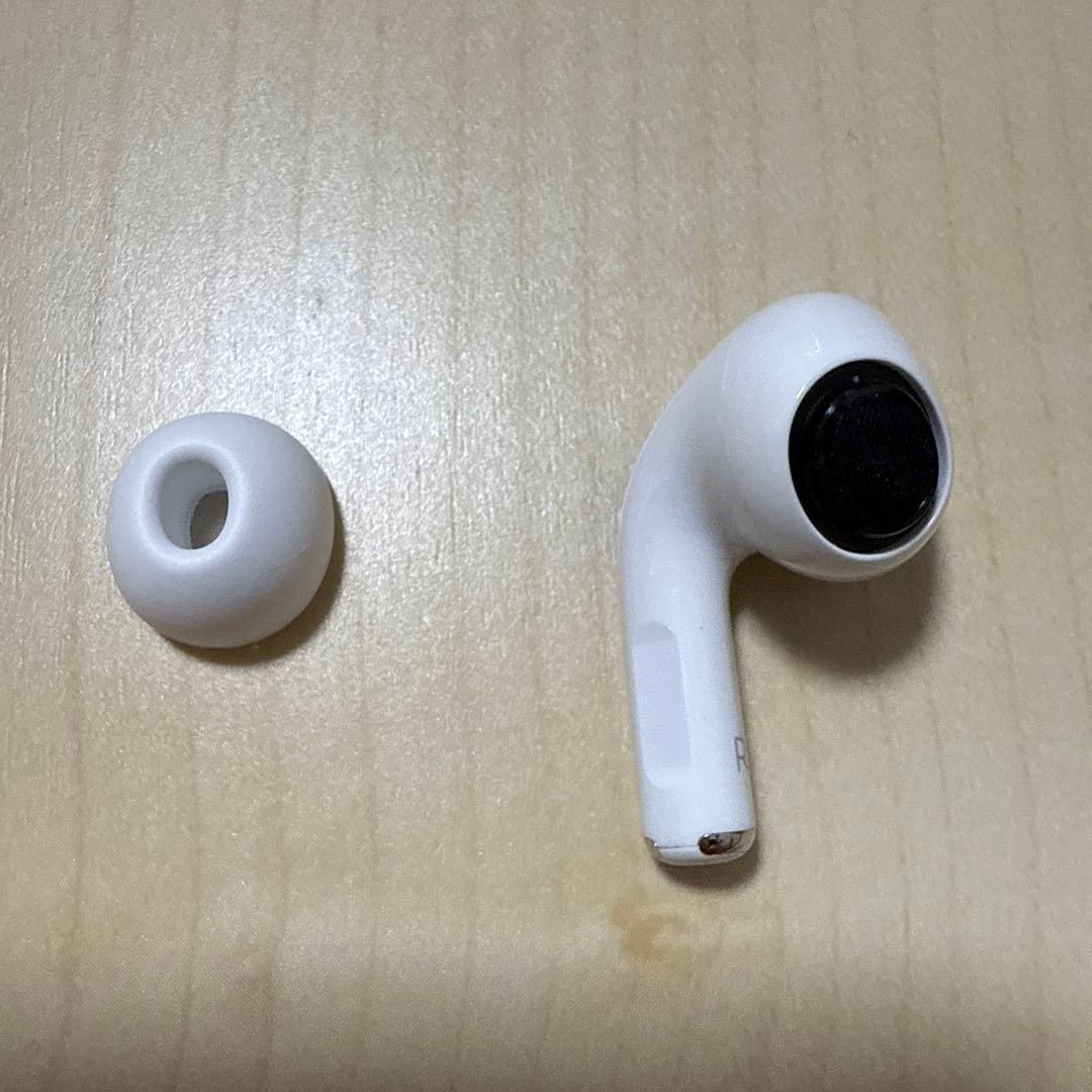美品正規品　Apple AirPods Pro 第2世代 右耳のみ A3047