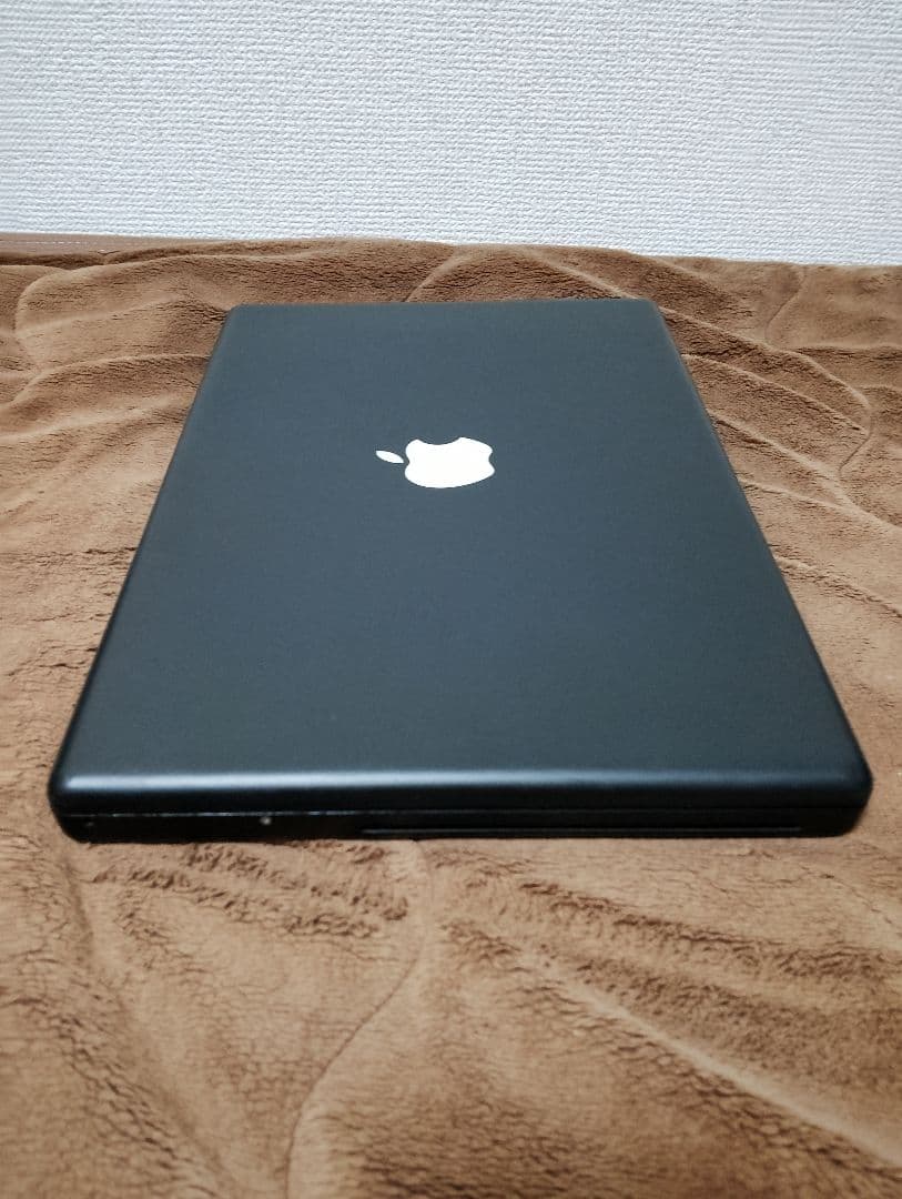 激レアのブラック MacBook 200GB