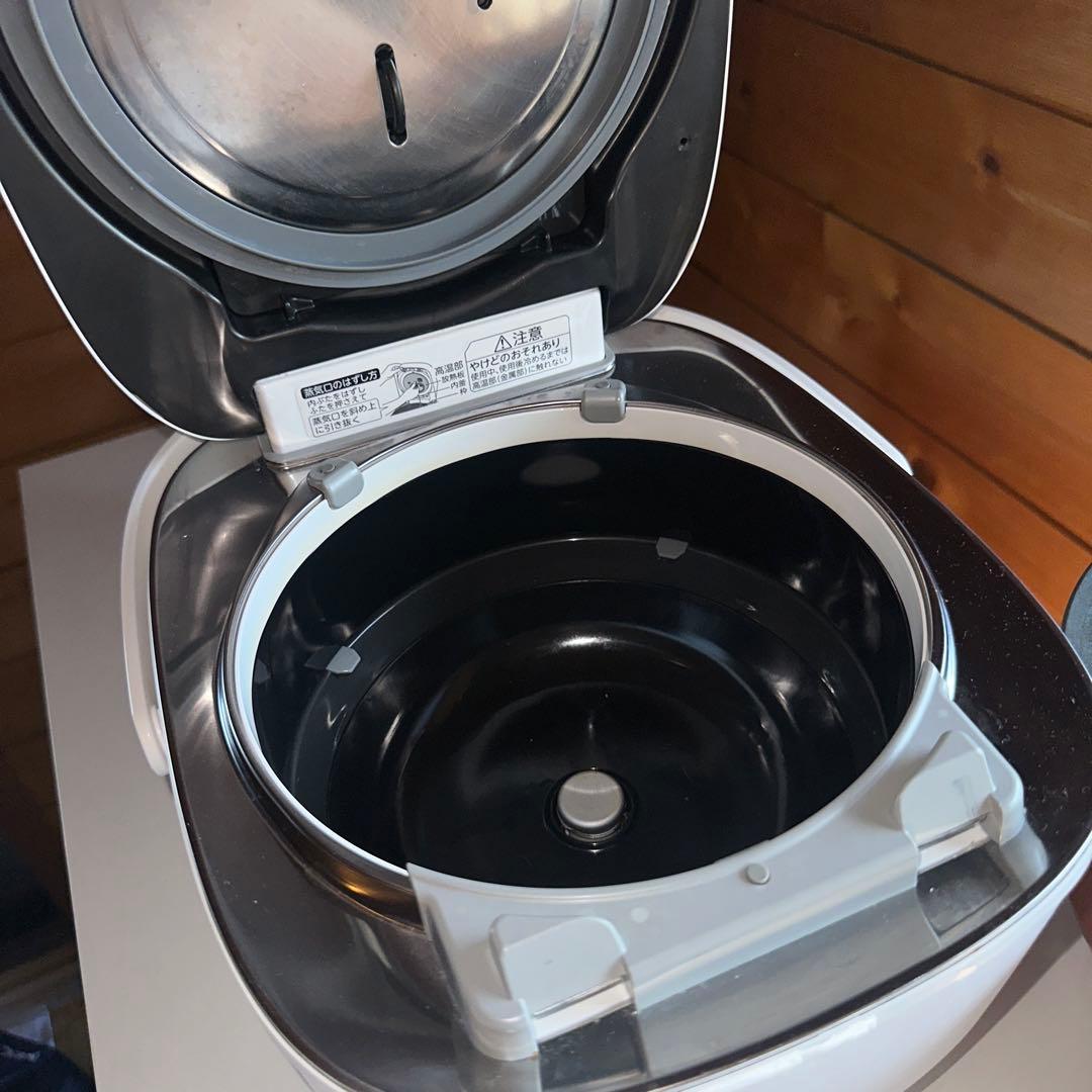 TOSHIBA RC-10VST 炊飯器 5合 ホワイト