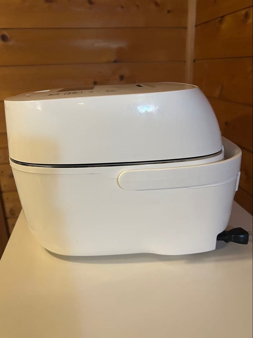 TOSHIBA RC-10VST 炊飯器 5合 ホワイト