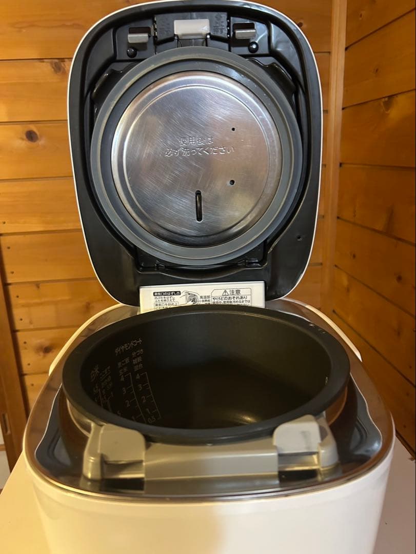 TOSHIBA RC-10VST 炊飯器 5合 ホワイト