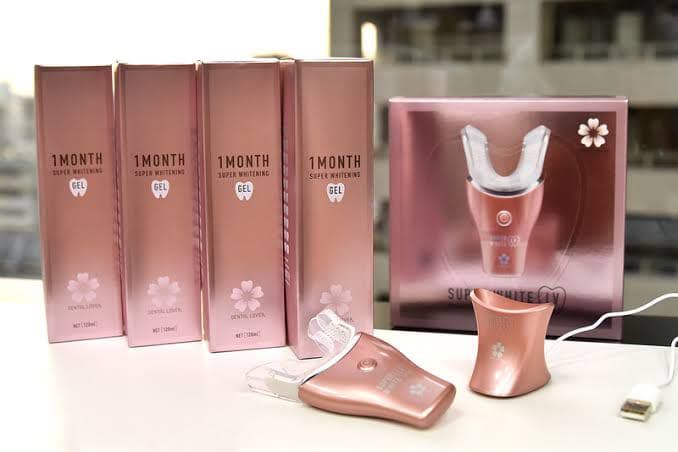 【新品】デンタルラバー スーパーホワイトLV ジェル4本&非売品特別セット