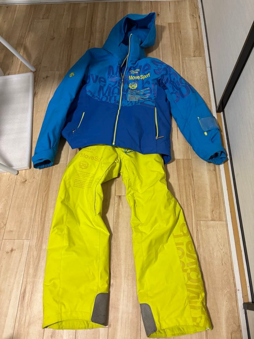 値下げ⭕️ DESCENTE Movesports スキーウェア