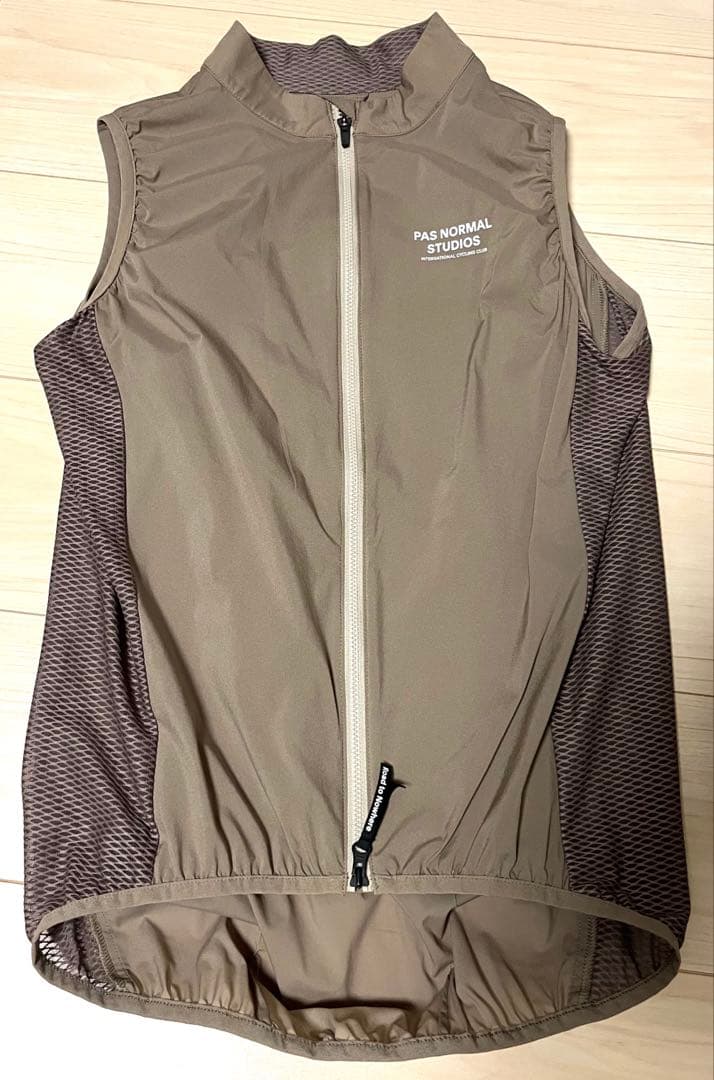 【美品】PAS NORMAL STUDIOS ジレM ベージュ系