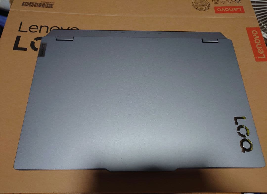 ノートパソコン Lenovo LOQ 15IRX9　15.6インチ