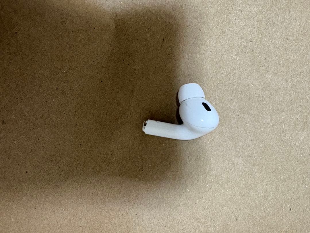 Apple AirPods Pro第1世代と第2世代の充電ケース
