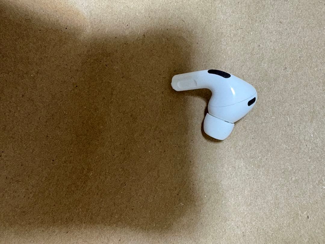 Apple AirPods Pro第1世代と第2世代の充電ケース