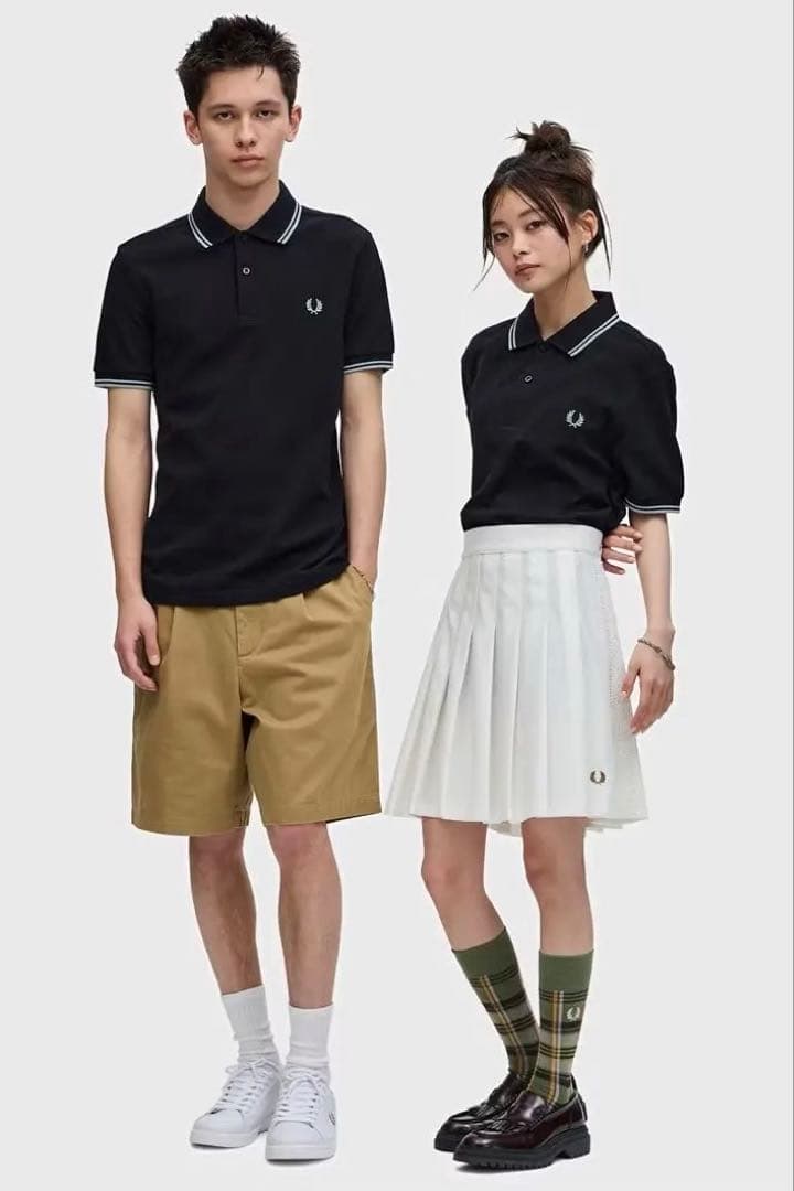 【新品未使用】FRED PERRY ブラックポロシャツ M