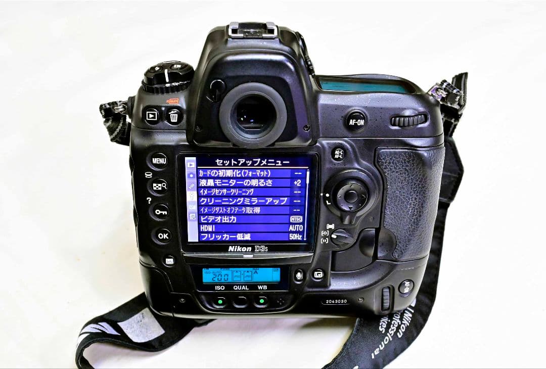 Nikon D3S デジタル一眼レフカメラ　レンズ付き