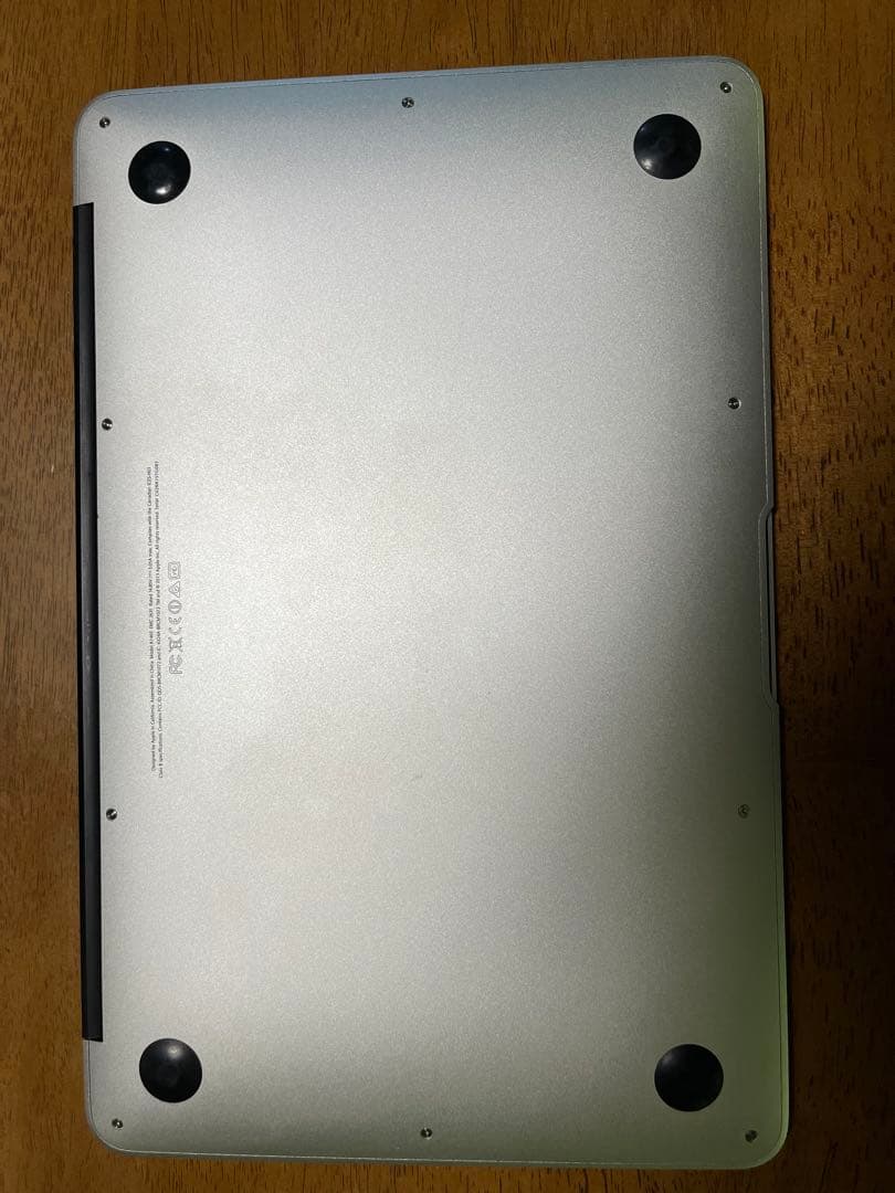 Apple MacBook Air 11インチ　オマケ　箱付き　A1465