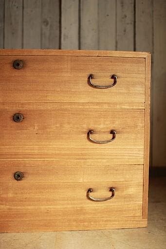 味のある木製のチェスト　引き出し3段　桐箪笥　昭和レトロ　タンス　古家具　古民家