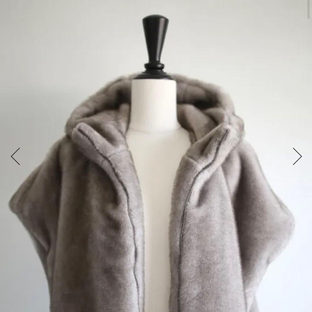 m*！様 新品未使用BÉTOUPE ECOPEL Furフーディーベスト