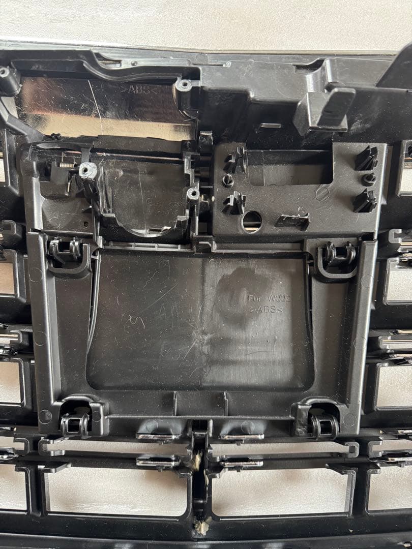 メルセデスベンツ W222 社外フロントグリル