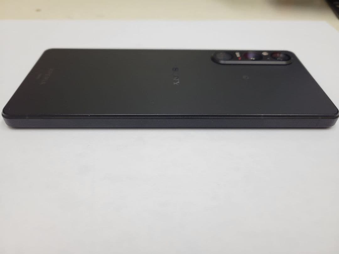 極美品 Xperia 1 V SCG10 純正ケース、SDカード(512GB)付