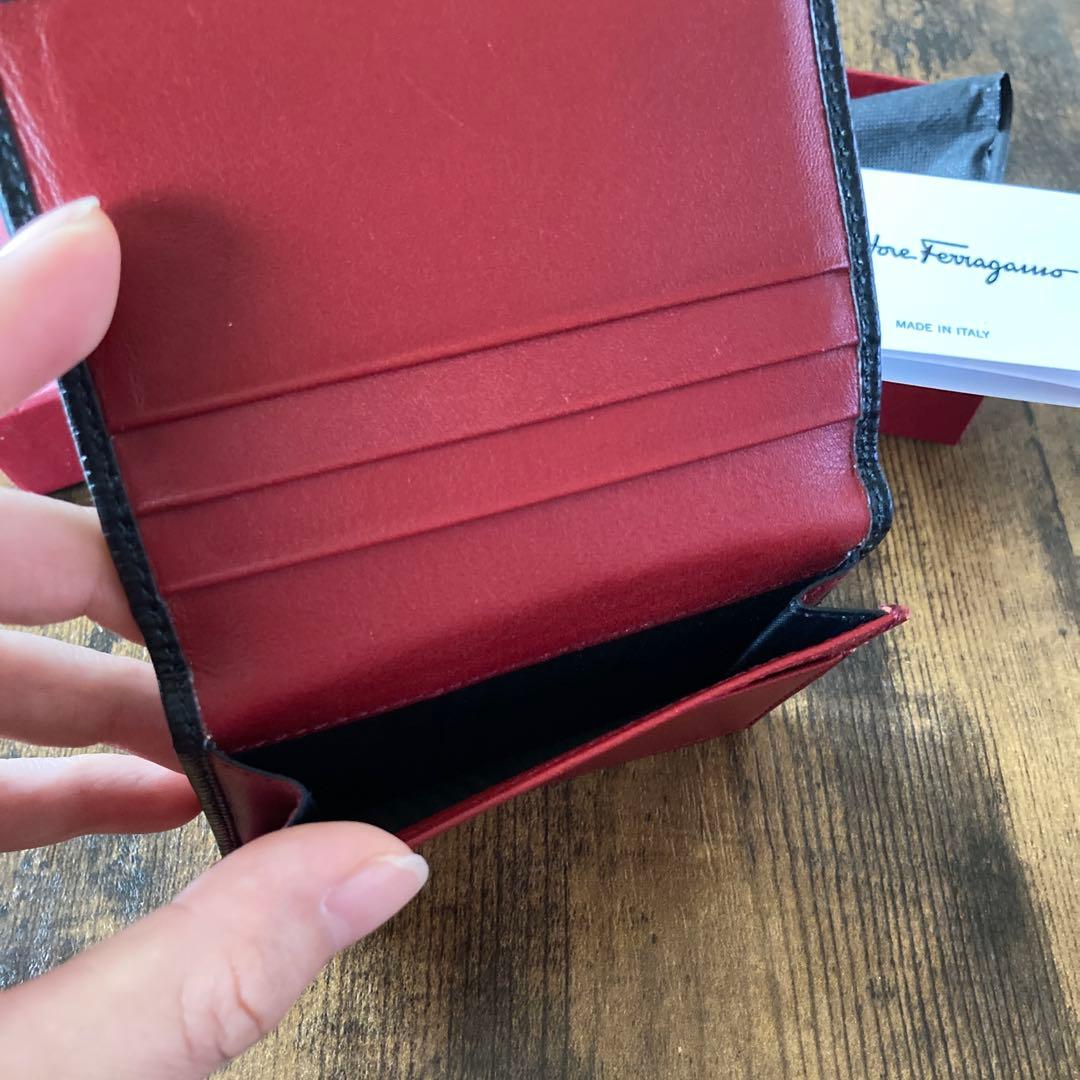 【フェラガモ 】名刺入れ 赤 Salvatore Ferragamo
