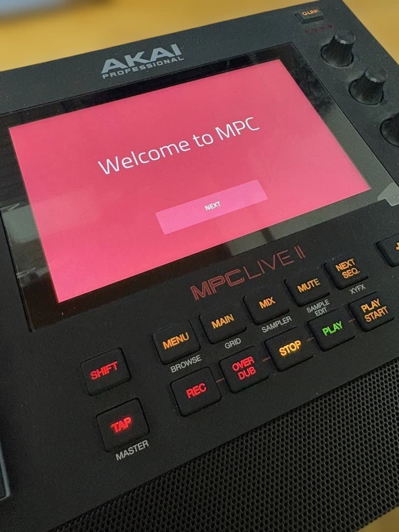【極美品】MPC LIVE II（日本国内正規品・液晶フィルム付・完品・解除済）